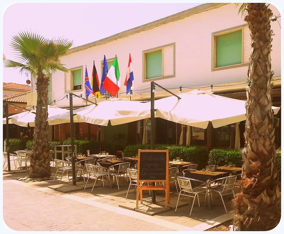 Hotel Aurora Marina di Cecina 3*,